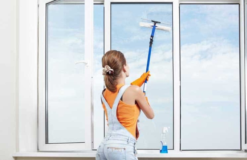 dụng cụ vệ sinh kính chuyên nghiệp