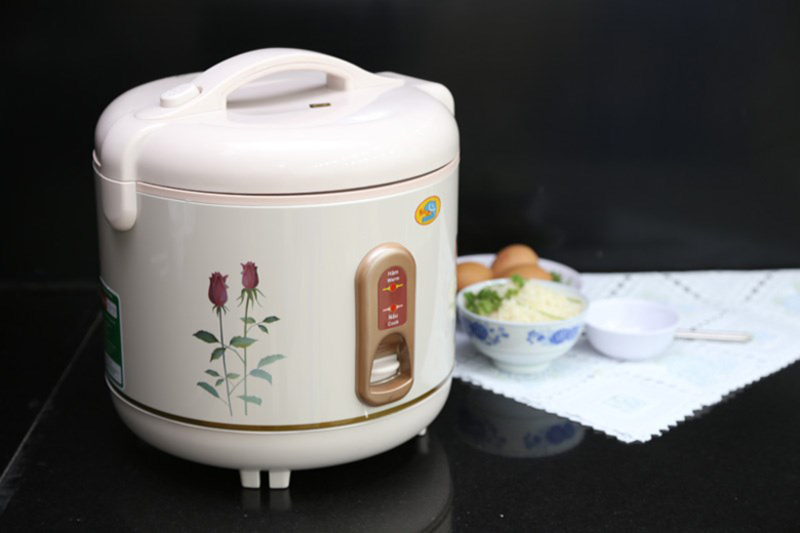 giá nồi cơm điện