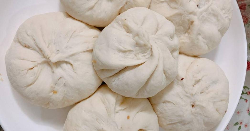 hấp bánh bao bằng nồi cơm điện