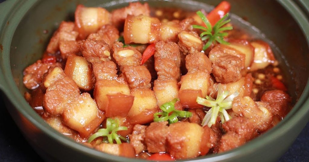 Kho thịt bằng nồi cơm điện