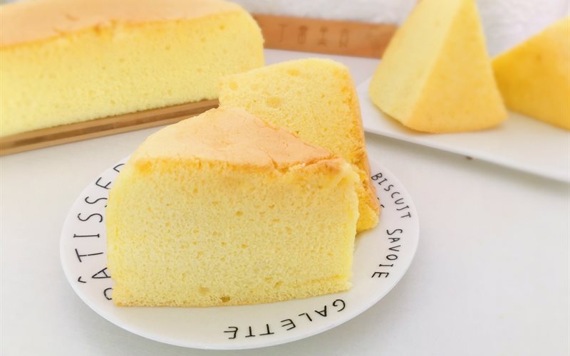 cách làm bánh bông lan bằng nồi chiên không dầu