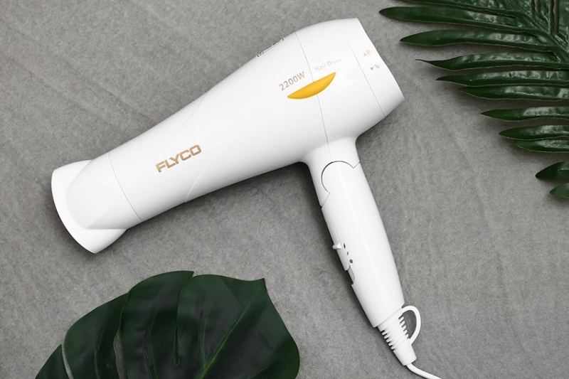 máy sấy tóc tạo kiểu