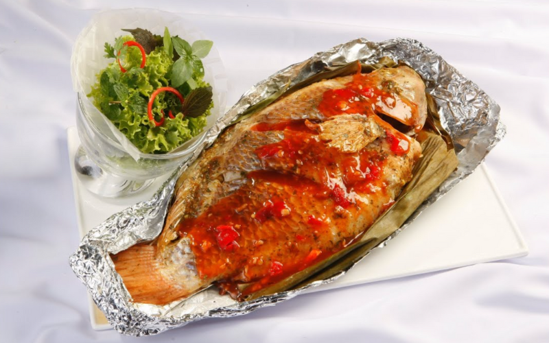nướng cá bằng nồi chiên không dầu