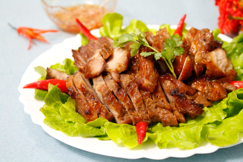 Nướng thịt bằng nồi chiên không dầu
