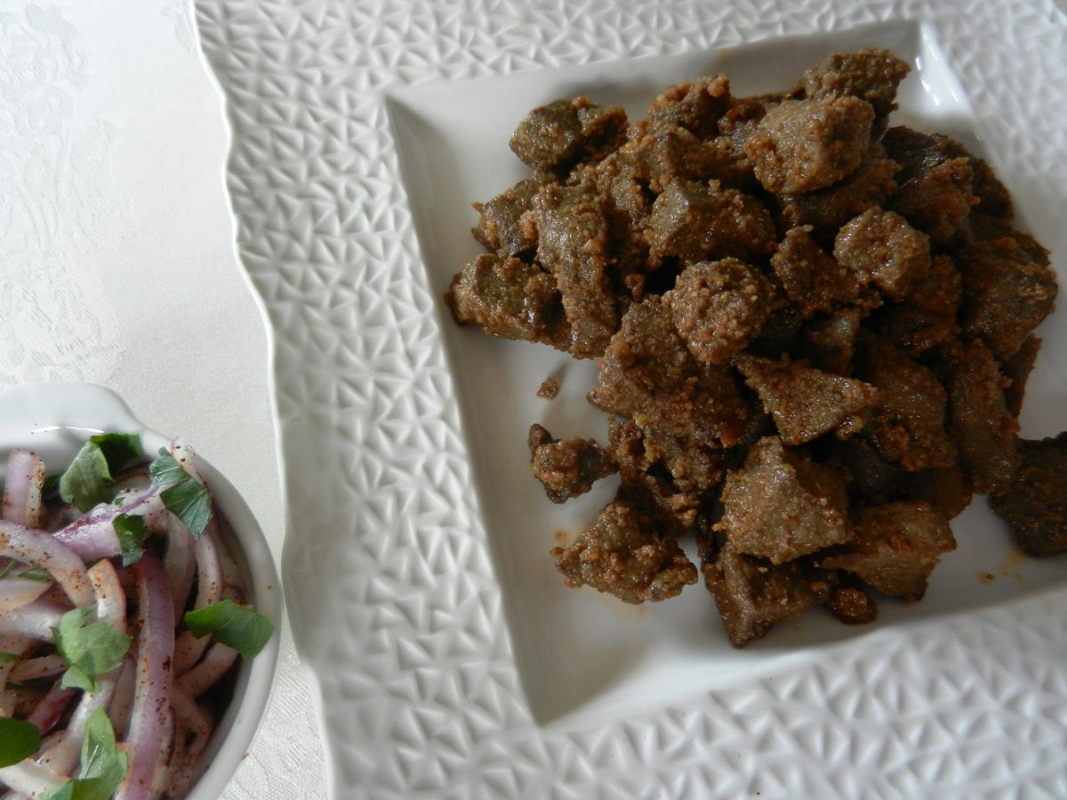 Cách rửa gan heo