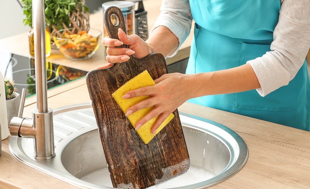 Cách vệ sinh thớt gỗ